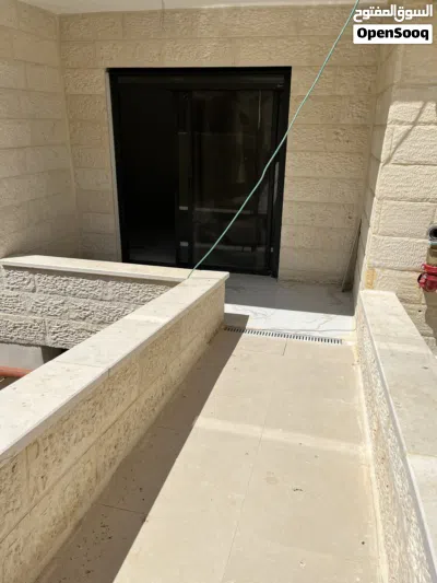 شقة في الطيرة 3