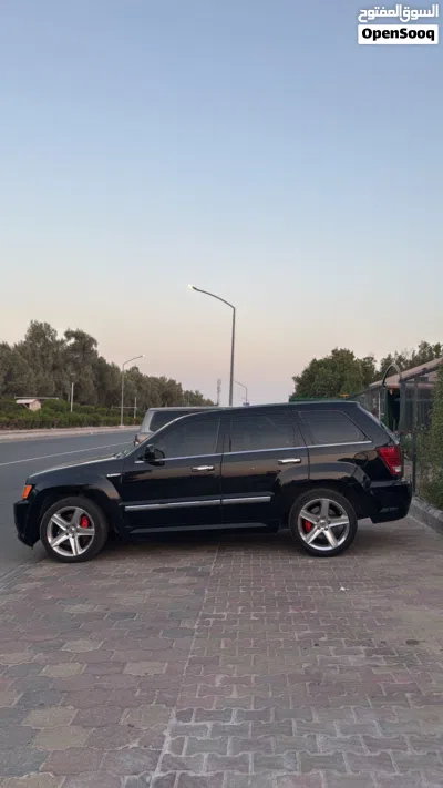Jeep Grand Cherokee SRT 8 2