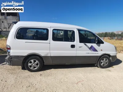 Hyundai H1 GLS 4