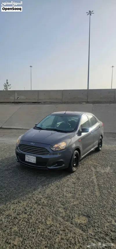 فورد فيجو Titanium 4