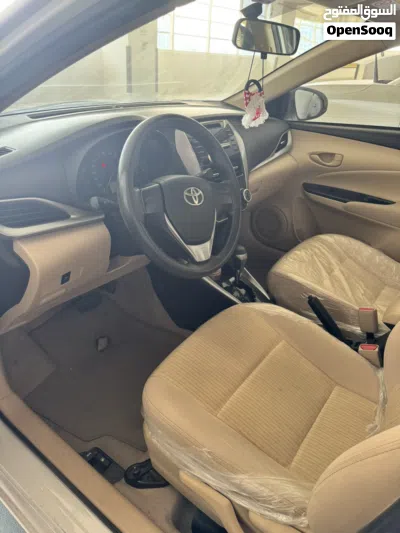 Toyota Yaris SE 3