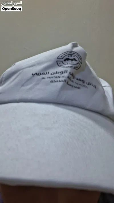 قبعه بيضاء 2