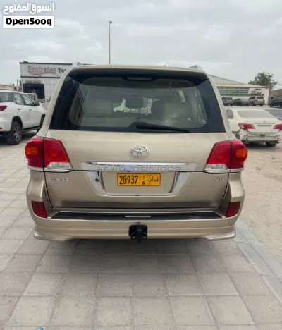 تويوتا لاند كروزر GXR 3