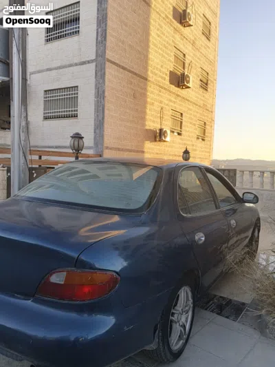 Hyundai Avante Standard 3