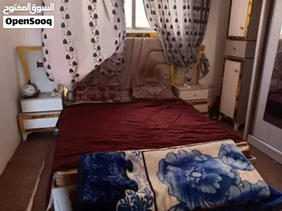 غرفة نوم كاملة مع جميع ملحقاتها خشب لامينيت مضاد للعفن خزانة عمق 70 سم الغرفة مضيئة بالكامل مع طقم ك 2