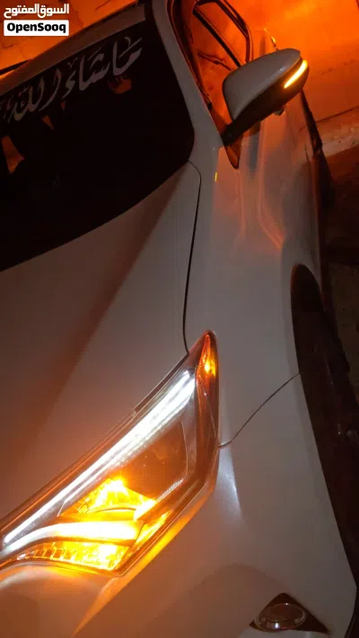 Toyota RAV 4 Limited 3