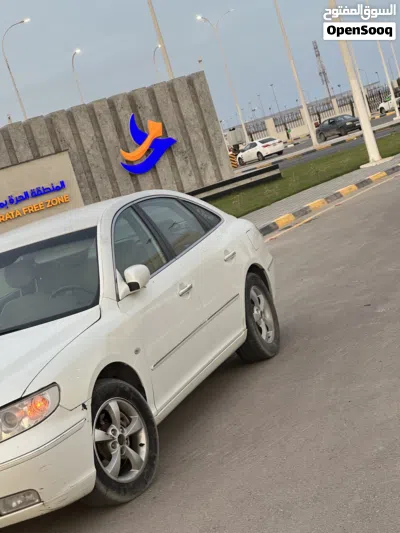 Hyundai Azera GL 2