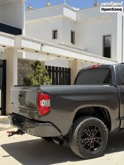 Toyota Tundra SR5 2