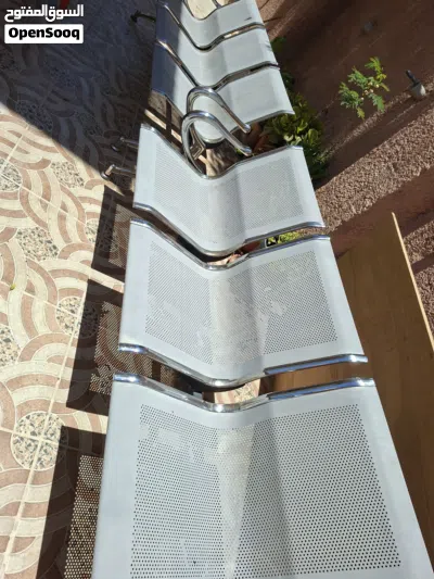 كراسي حديد 3