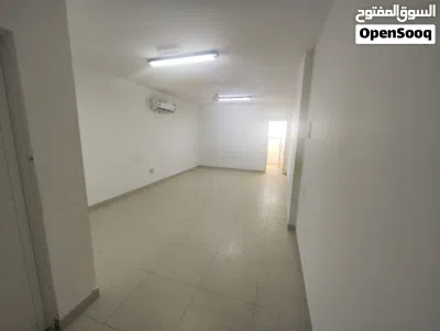 شقة استديو في مدينة سندان للبيع- الشقة مؤجرة وبها دخل شهري 3