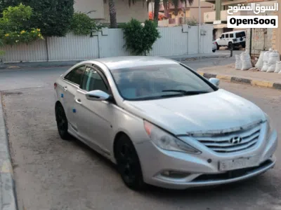 Hyundai Sonata Blue 4