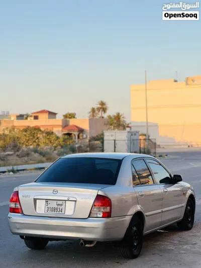 مازدا 323 4