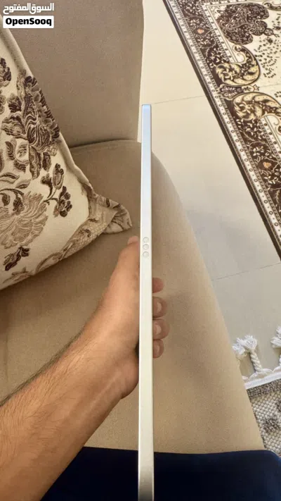 للبيع iPad الجيل العاشر (iPad 10th Generation) سعة 256GB Wi-Fi اللون السيلفر 4
