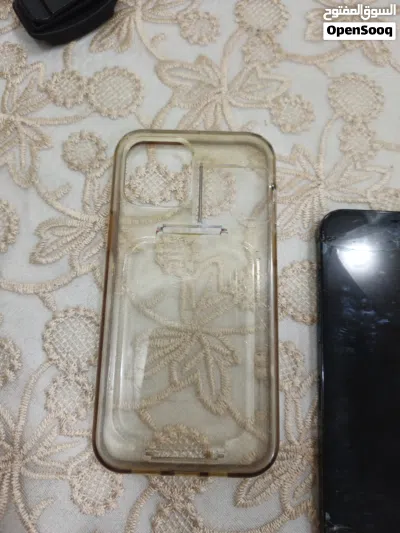 تلفون ايفون 12 برو ماكس مكسوره شاشه وخلفيه 3