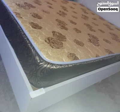 فرشة اسفنج ضغط عالي مستعمل بحاله جيده 2