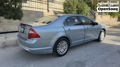 Ford Fusion SE 2