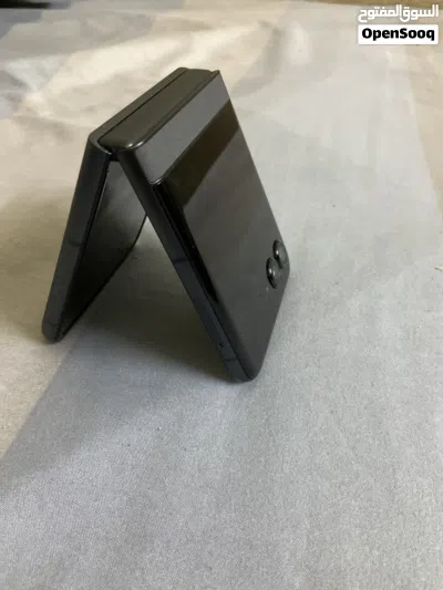 Motorola razr 50 3