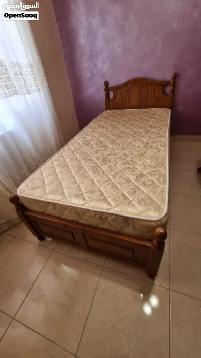 تخت مفرد مع فرشة 2