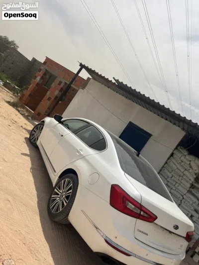Kia Cadenza Limited 4