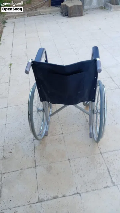 كرسي متحرك مستعمل بحالة الجديد للبيع استعمال فتره بسيطه جداً 4
