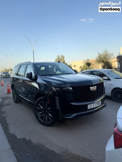 Cadillac Escalade L 2