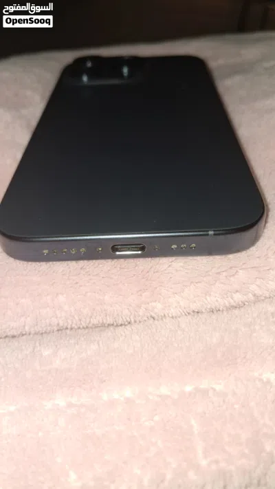 ايفون15 pro256 gb iphlne 15 pro 256 gb 3