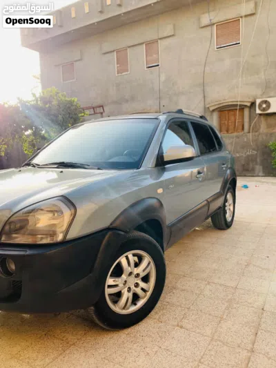 Hyundai Tucson GL 3