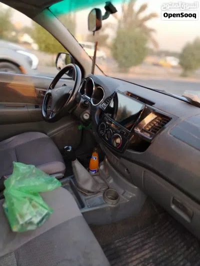 Toyota Hilux DLX 4
