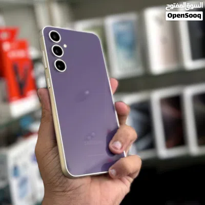 عرض خاص : Samsung S23 FE 256gb هاتف بحالة الوكالة مع ضمان و ملحقات و بأقل سعر الهاتف مافيه اي مشاكل 3