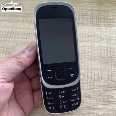 لمحبي اقتناء هاتف بنوفر مرة اخرىNokia 7230 المميز بلونه الاسود .الهاتف غني عن التعريف 3