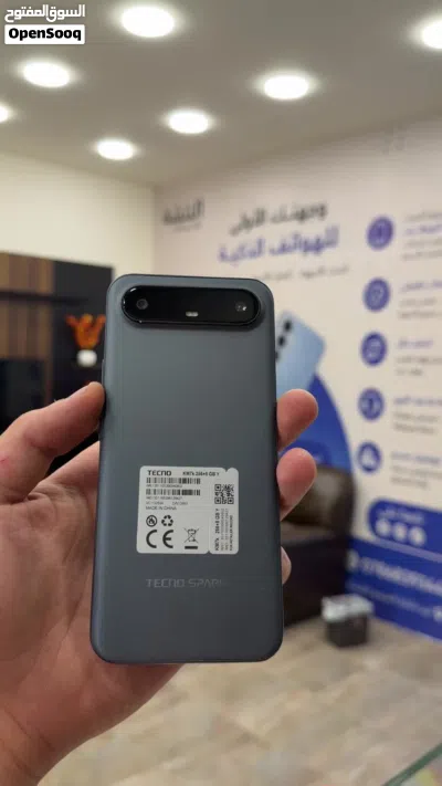 للبيع Tecno Spark Slim 8GB RAM / 256GB 4