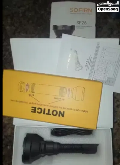 للبيع كشاف قوي يدوي Sofirn sf26 3