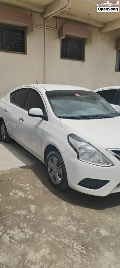Nissan Sunny Standard 2