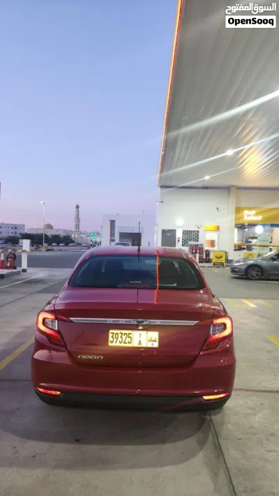 Dodge Neon Standard 2