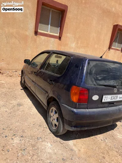 فولكسفاغن بولو Standard 4