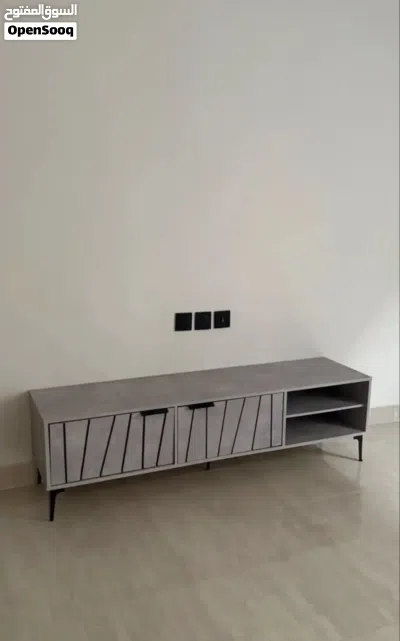 طاوله قهوه وسط وطاوله بلازمه 3