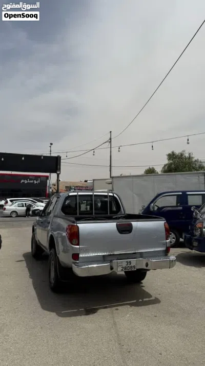 Mitsubishi L200 Standard 3