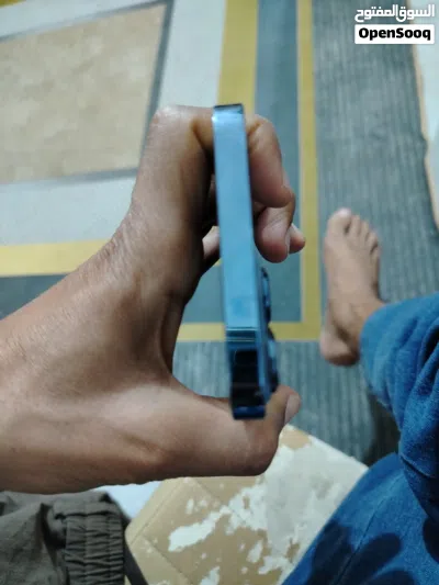 13برو ماكس ذاكره 128بطاريه 91 شحنه ممتاز مكسوره شاشه يشتغل ما ماثر على المس 3