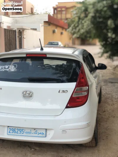 Hyundai i30 Standard 4