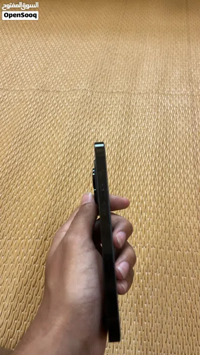 للبيع آيفون 14 برو 4