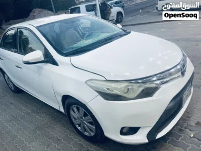 Toyota Yaris E 3
