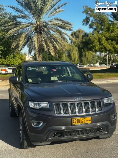 Jeep Grand Cherokee Laredo 2