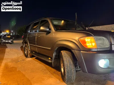 Toyota Sequoia SR 5 4
