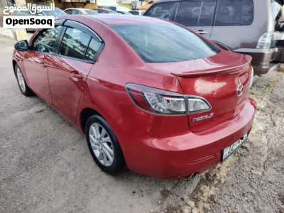 Mazda 3 Standard 2