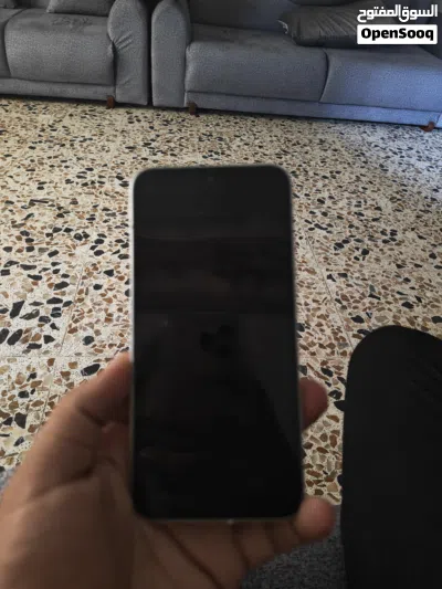 بوكو اف 7 جهاز مستعمل نضيف 2