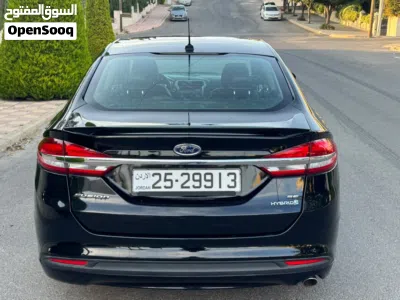 Ford Fusion SE 4