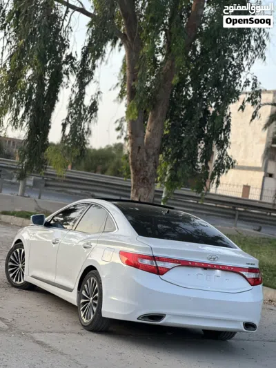 Hyundai Azera GL 2