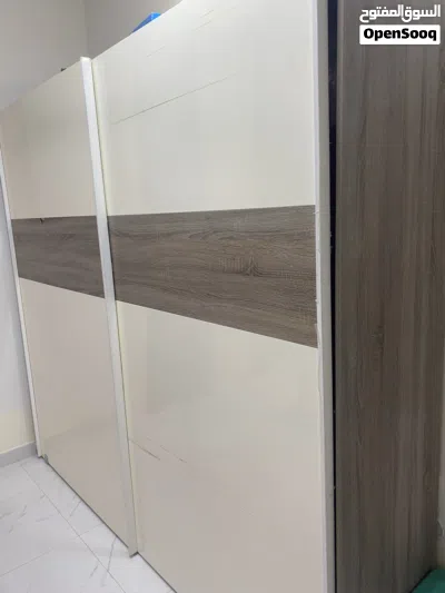 Home center bedroom set with closet. 4