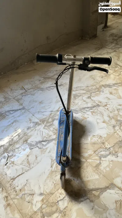 اسكوتر كهربائي 4