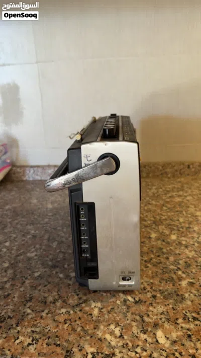Sony CF-1780 vintage radio، recorder, cassette player 2